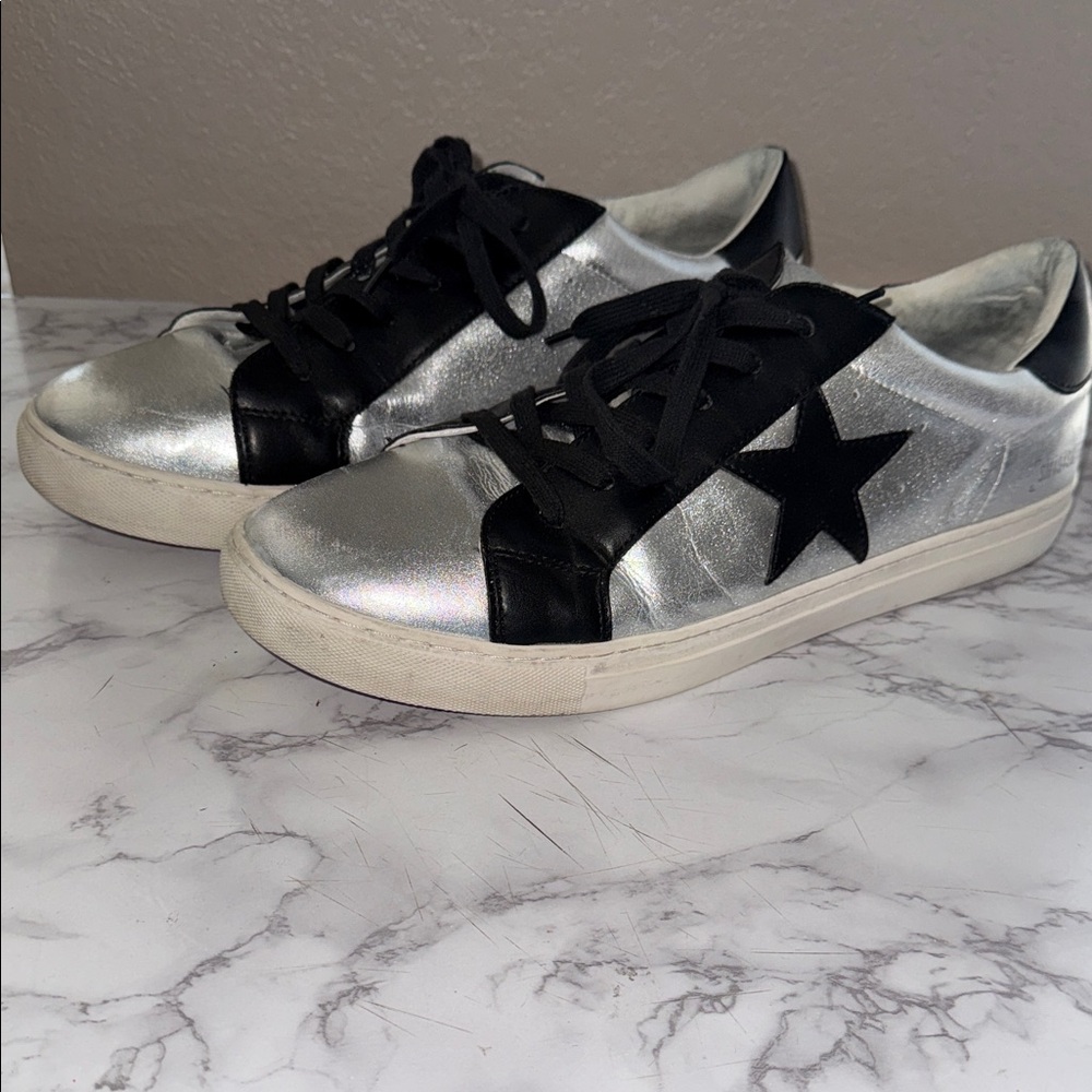 Steve Madden Star Silver and Black Lace Up Sneakers